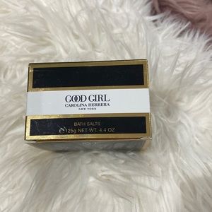 Carolina herrera good girl bath salts